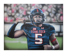 Load image into Gallery viewer, Mahomes Guns Up Print!
